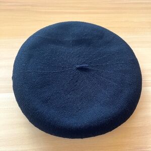 Flamingo Black Beret